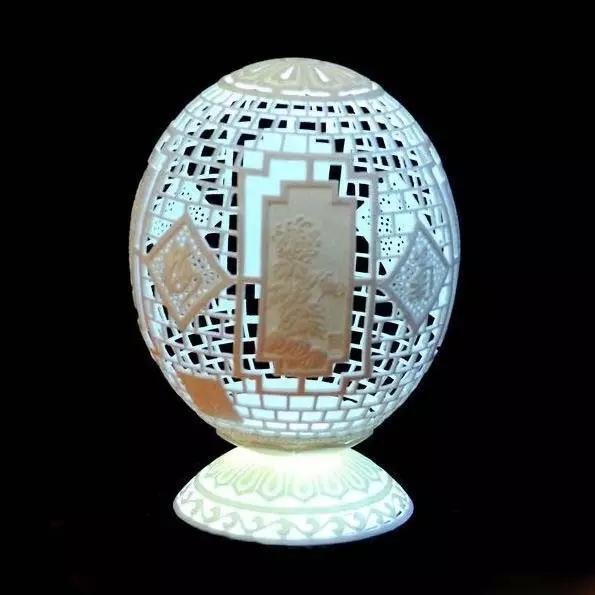 想不到一碰就碎的鸡蛋壳,在艺术家的手中变成了绝美艺术品