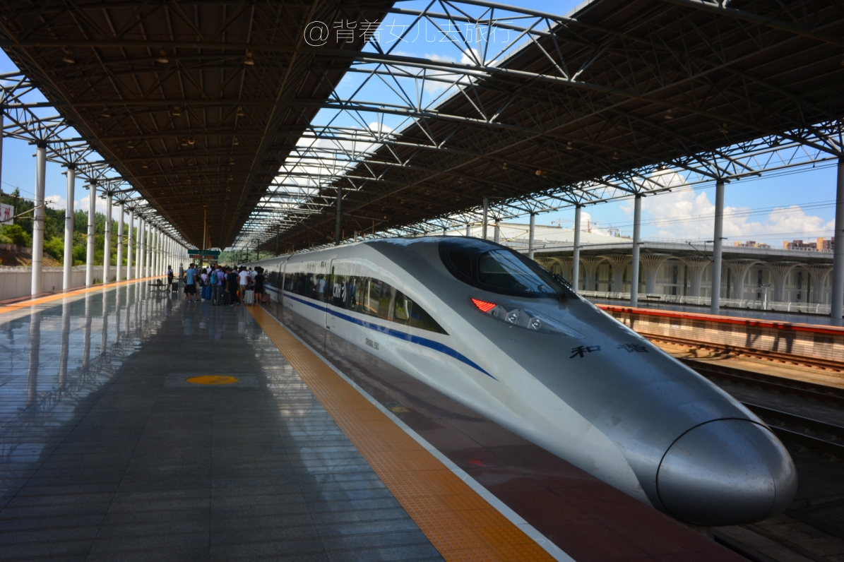 1200元的高铁一等座,比坐飞机都贵,值吗?|高铁|车厢|飞机_新浪新闻