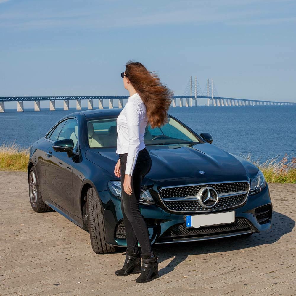 怎么把汽车和模特拍得美拍出韵味诀窍就是跟着感觉走