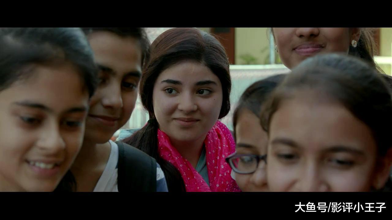 高分励志电影《神秘巨星》 "罩袍女孩"的艰辛成名路