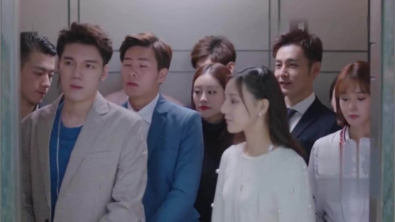 《一千零一夜》张昊唯偶遇祝绪丹,想抓她的手