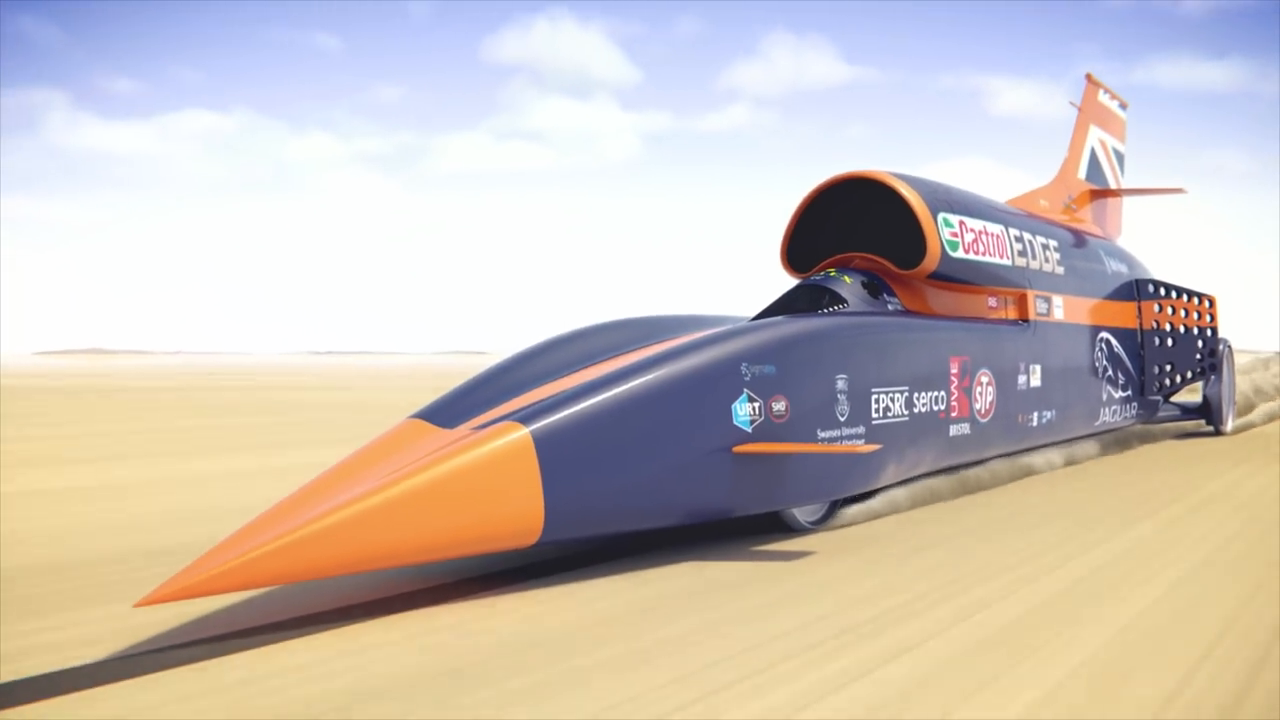 它是目前全球速度跑得最快的汽车,在2005年的时候,它就曾在陆地上进行