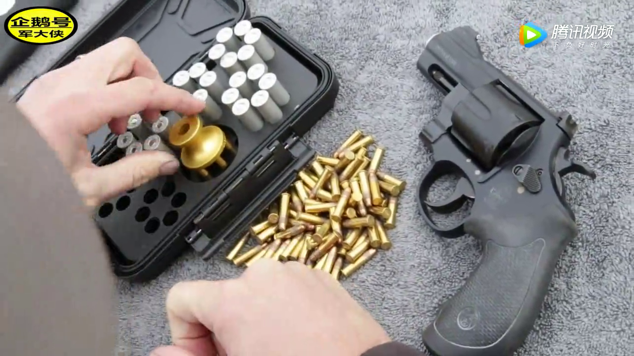 左轮手枪快速装弹的新方法,它的唯一缺陷解决了