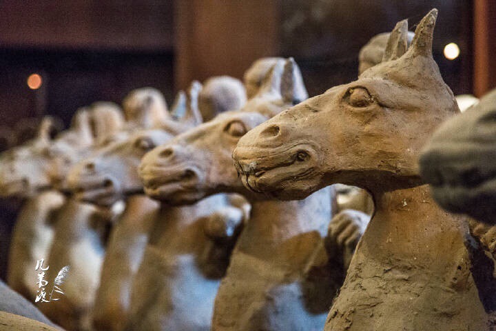 水下兵马俑博物馆位于徐州汉文化景区的狮子潭内