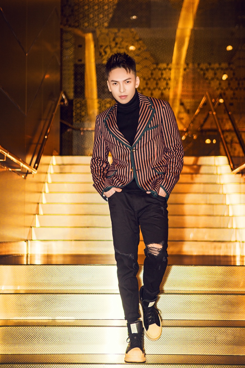 蒋雪鸣出席中法荣耀盛典 获中法文化宣传使者