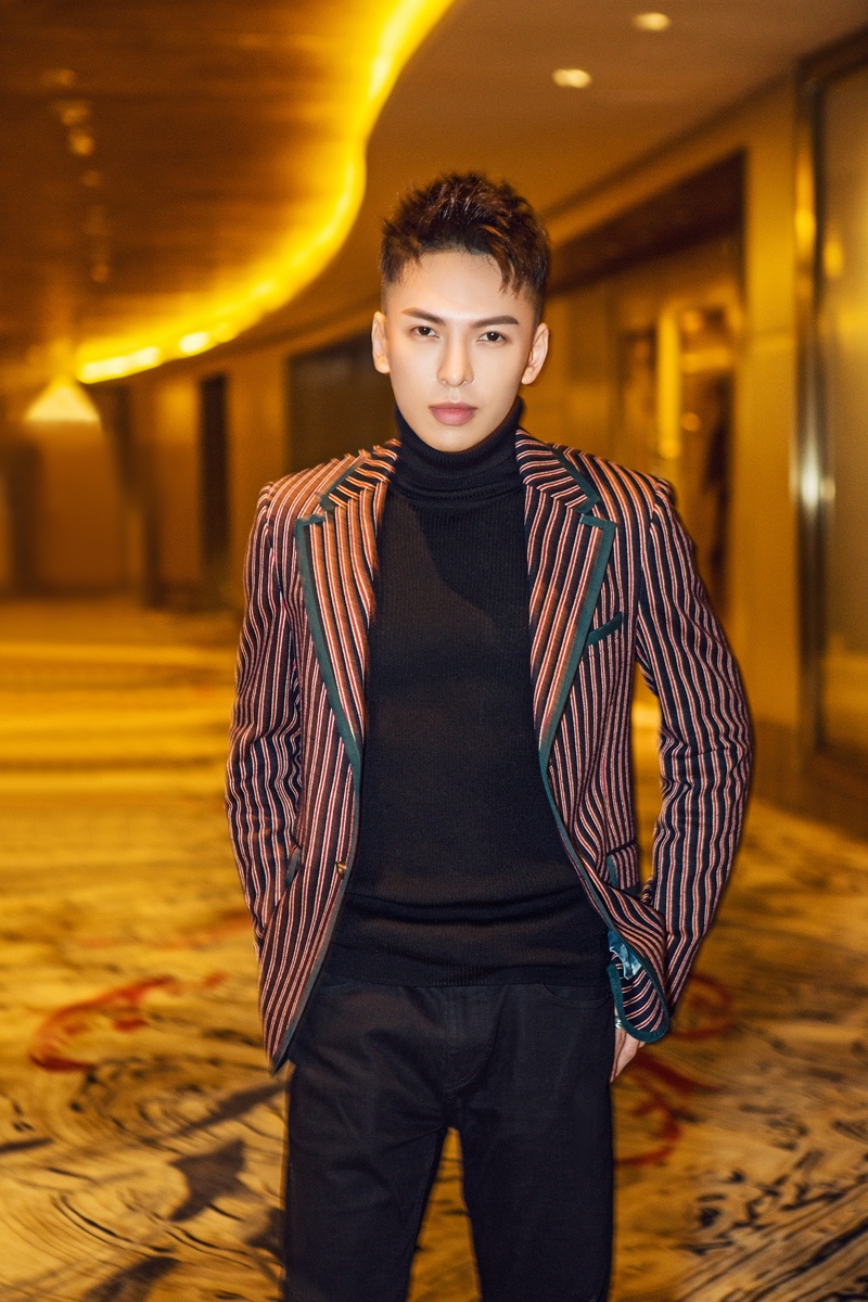 蒋雪鸣出席中法荣耀盛典 获中法文化宣传使者|蒋雪鸣|使者|盛典_新浪