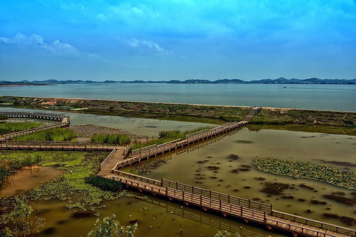 中国湖城:全城近1/4都是湖面,虽全国闻名却是江西最知名贫困县