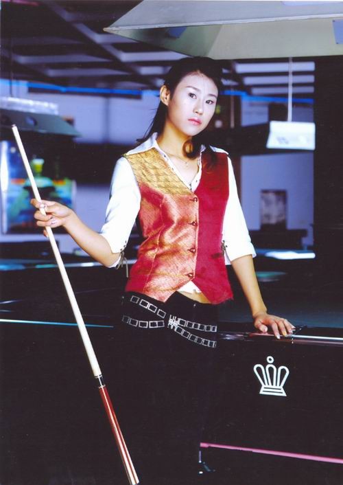 周萌萌:中国女子台球运动员