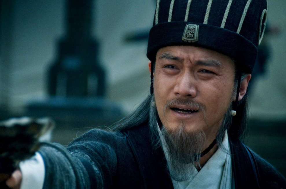 卧龙先生智慧过人,能够排兵布阵,后鞠躬尽瘁死而后已