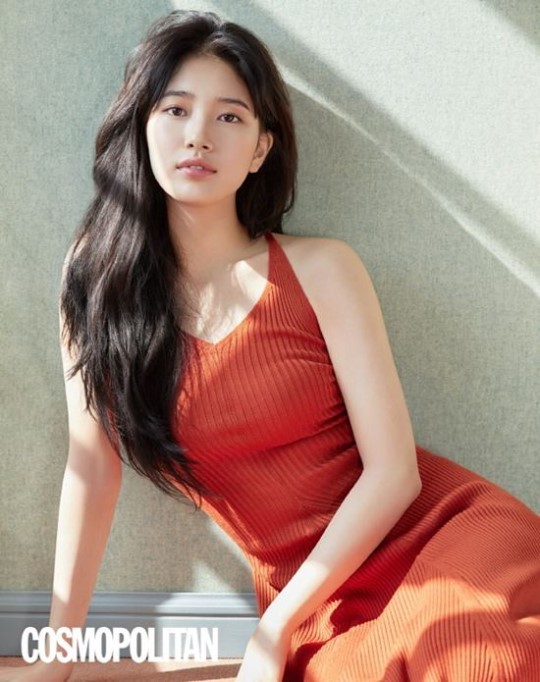 韩国女艺人秀智拍杂志写真秀清纯动人美貌