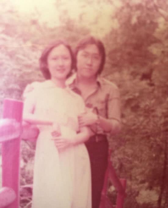 王晶妻子照片曝光,怪不得邱淑貞完敗