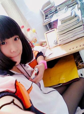 气质校服美女,你最喜欢第几个?