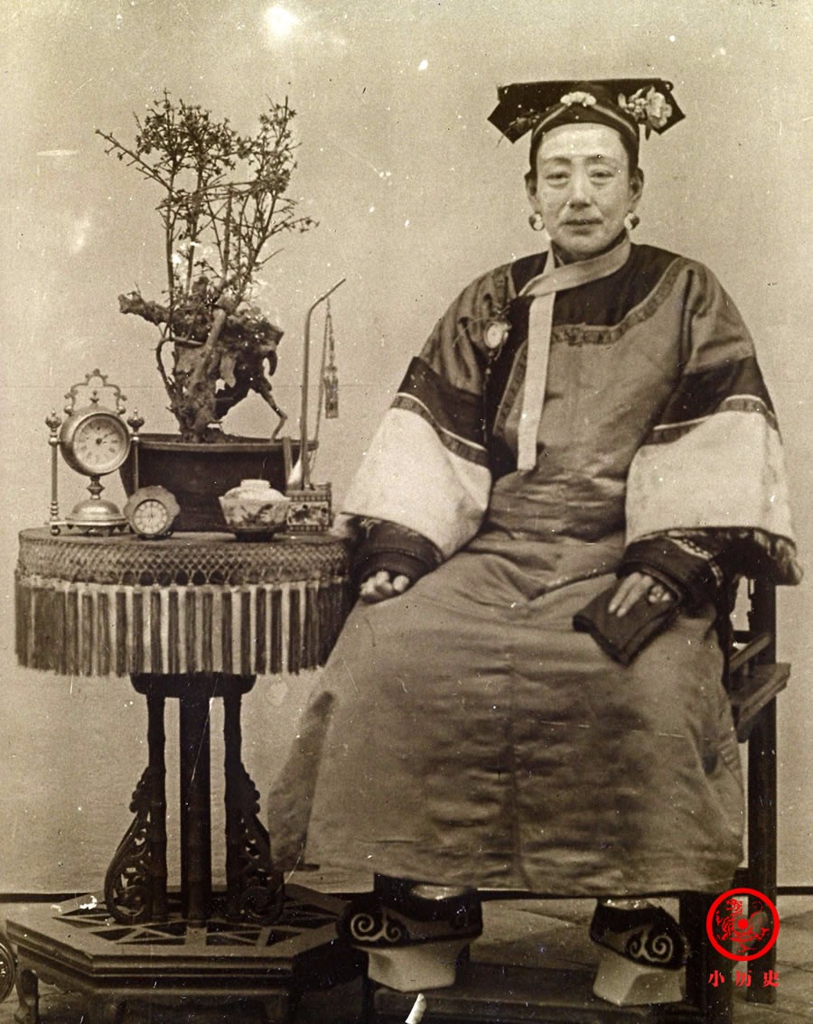 晚清北方女子老照片 打破人们对"古典美女"的印象|大拉翅|女子|满族