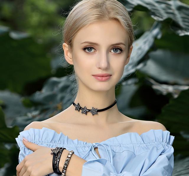 百搭时尚的洋妞令人向往, 一身欧美气息, 洋气又显气质!