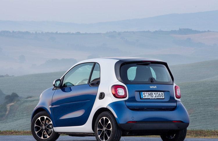 新款奔驰smart一直都是女生的最爱