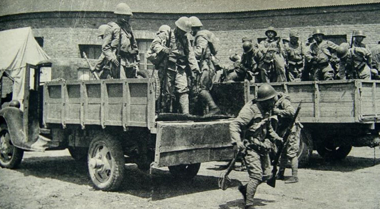 二战中,为啥日军不将所有兵力投入中国,而是又去找美国的麻烦