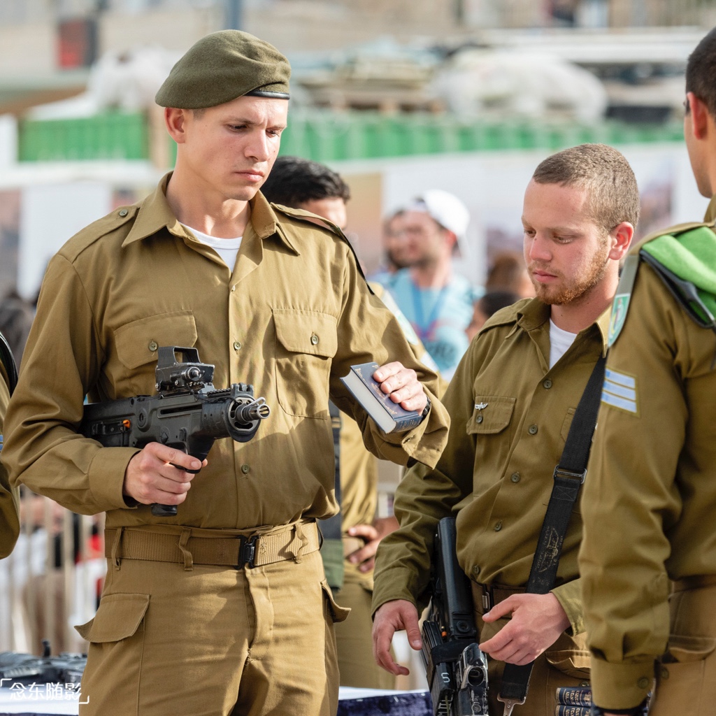 耶路撒冷哭墙是犹太教圣迹以色列国防军为何在这里举行新兵仪式