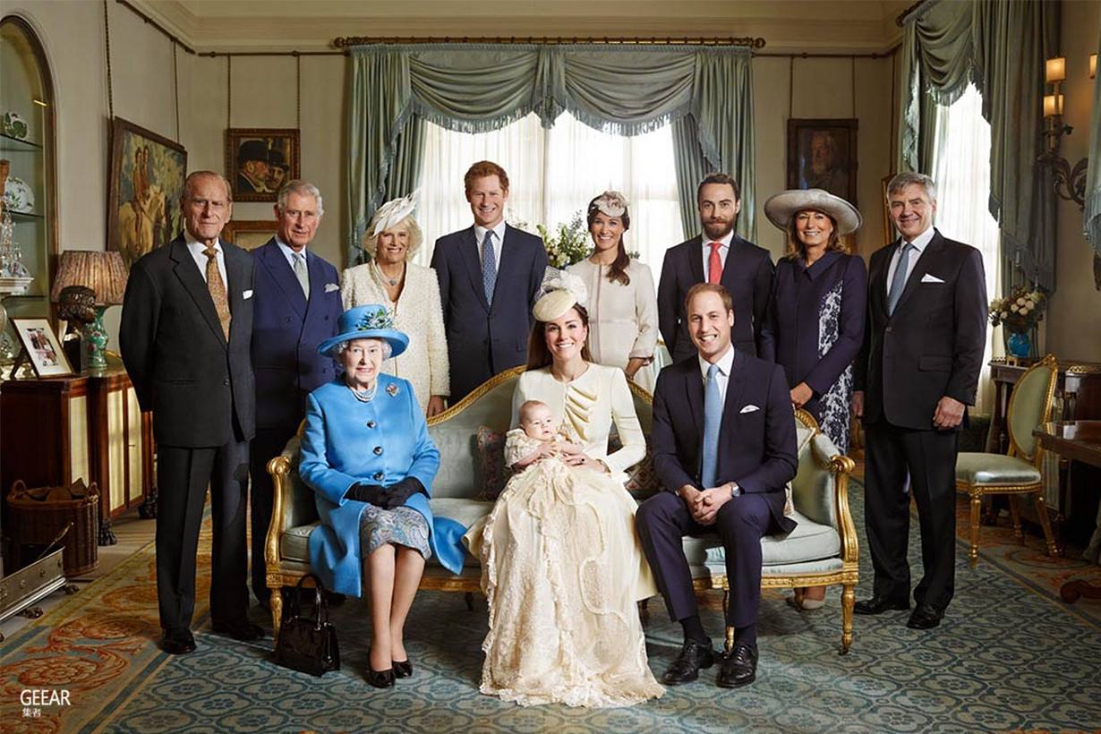 萌到令人融化,回顾每位英国皇室成员小时候的珍贵照片!