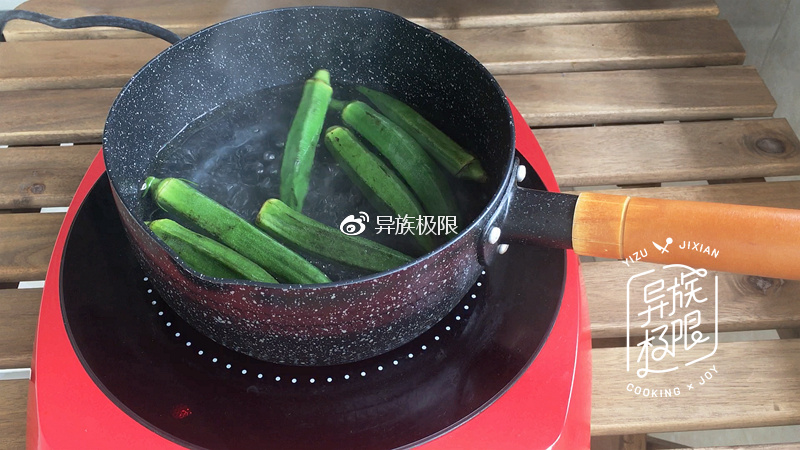 荔枝和秋葵这么做一天吃一盘养生又不上火