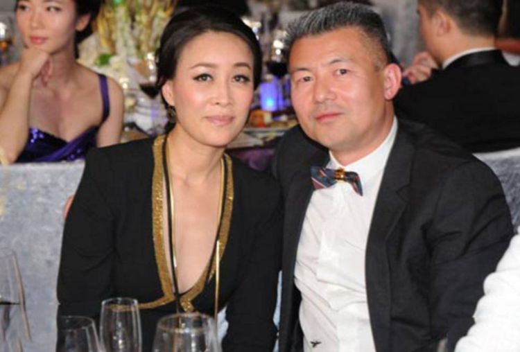 那英全家近照,现任丈夫为隐形富豪,2个儿女名字不要太霸气!