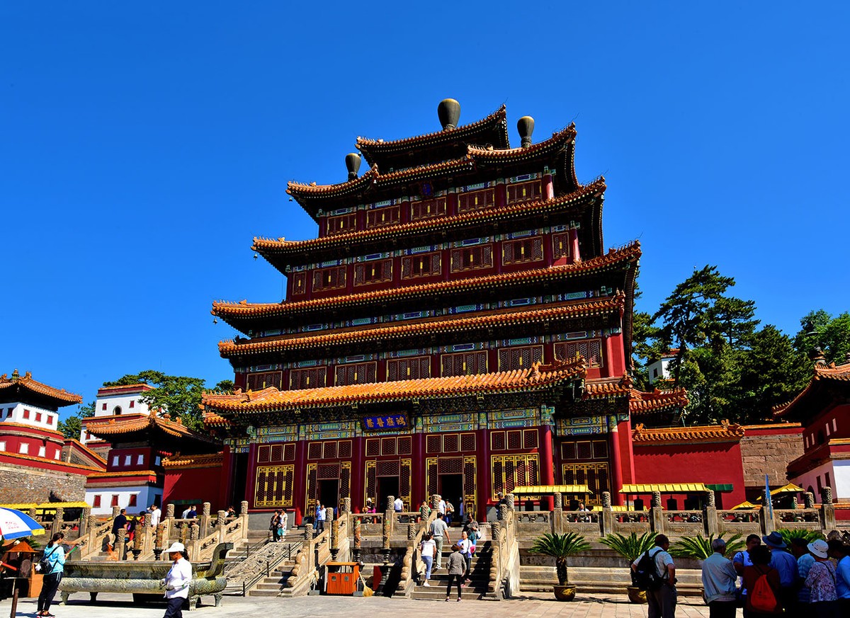 普宁寺位于河北省承德市,建于清朝乾隆时期的一座汉藏结合寺庙.