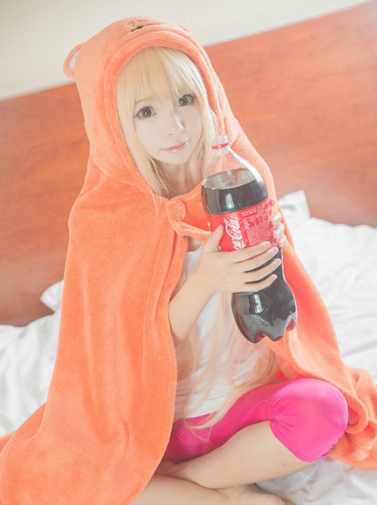 干物妹小埋cos萌萌的小埋要吃好多零食