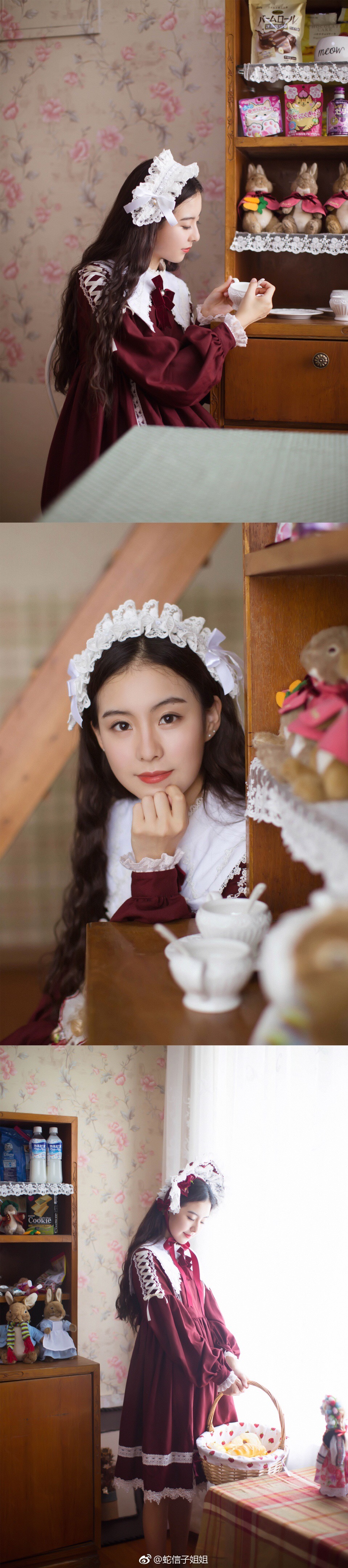 摄影:@蛇信子姐姐 出镜:@dear_黄小词 676/ 6嘴甜是因为心甜,心甜是