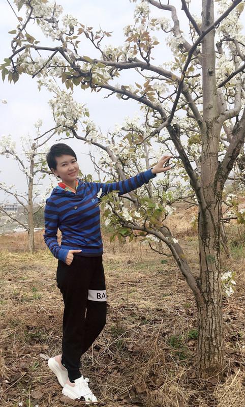 前国脚黎兵与老婆甘萍现状!48岁竟还似少女,结婚14年仍恩爱如初