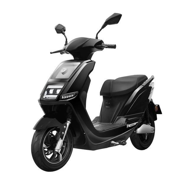 雅迪缤钻版:以汽车的标准造两轮电动车__财经头条