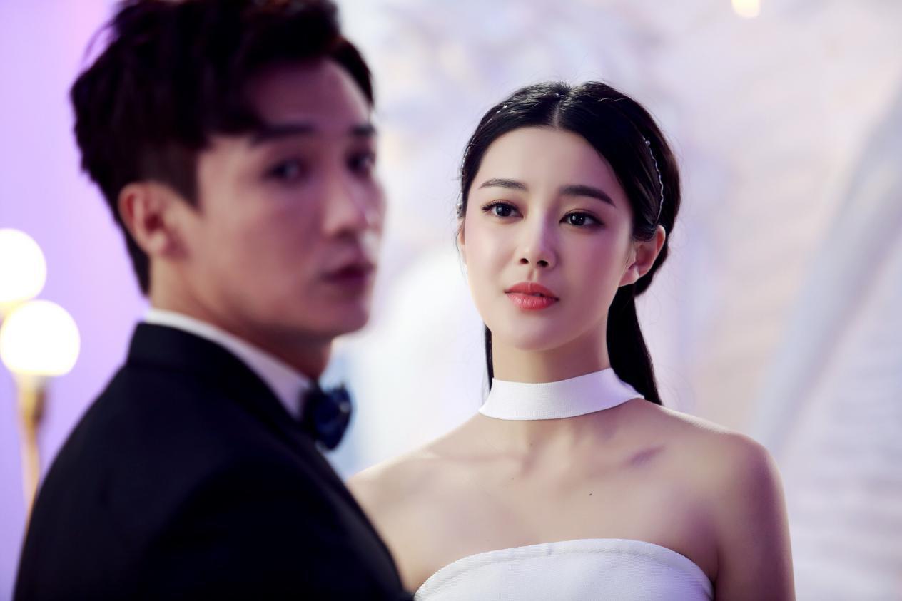 《冒险王卫斯理之无名发》甄琪亮相造型惊艳升级成彩云plus