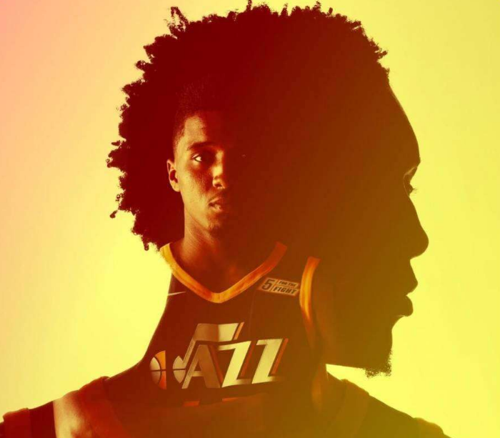 多诺万·米切尔——被认为是科比接班人的新"闪电侠"