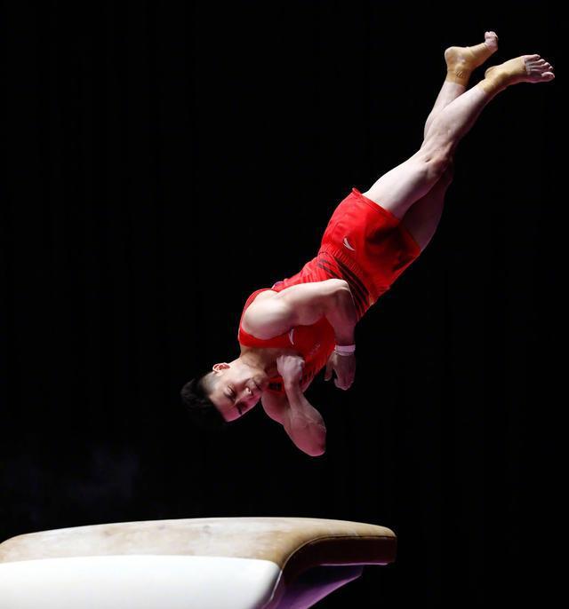 「高清图集」体操全能冠军林超攀动作帅爆了,最后一图帅到犯法了