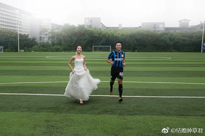 足球婚纱_足球卡通图片(2)