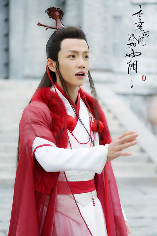 夏志远剧照夏志远《香蜜》饰月下仙人