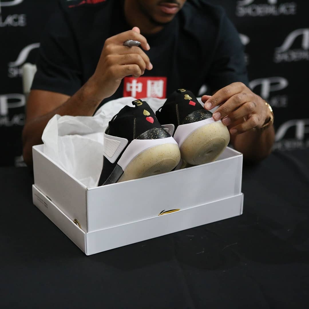 cj麦科勒姆x第一款李宁个人签名鞋