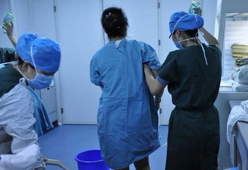 做试管婴儿的妈妈有多痛苦, 看完你还敢不心疼自己的妻子吗?