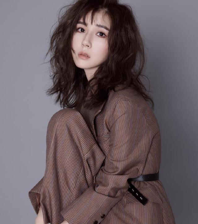 她是秦岚闺蜜,李易峰没带火她,如今凭借丫鬟走红,前途一片光明