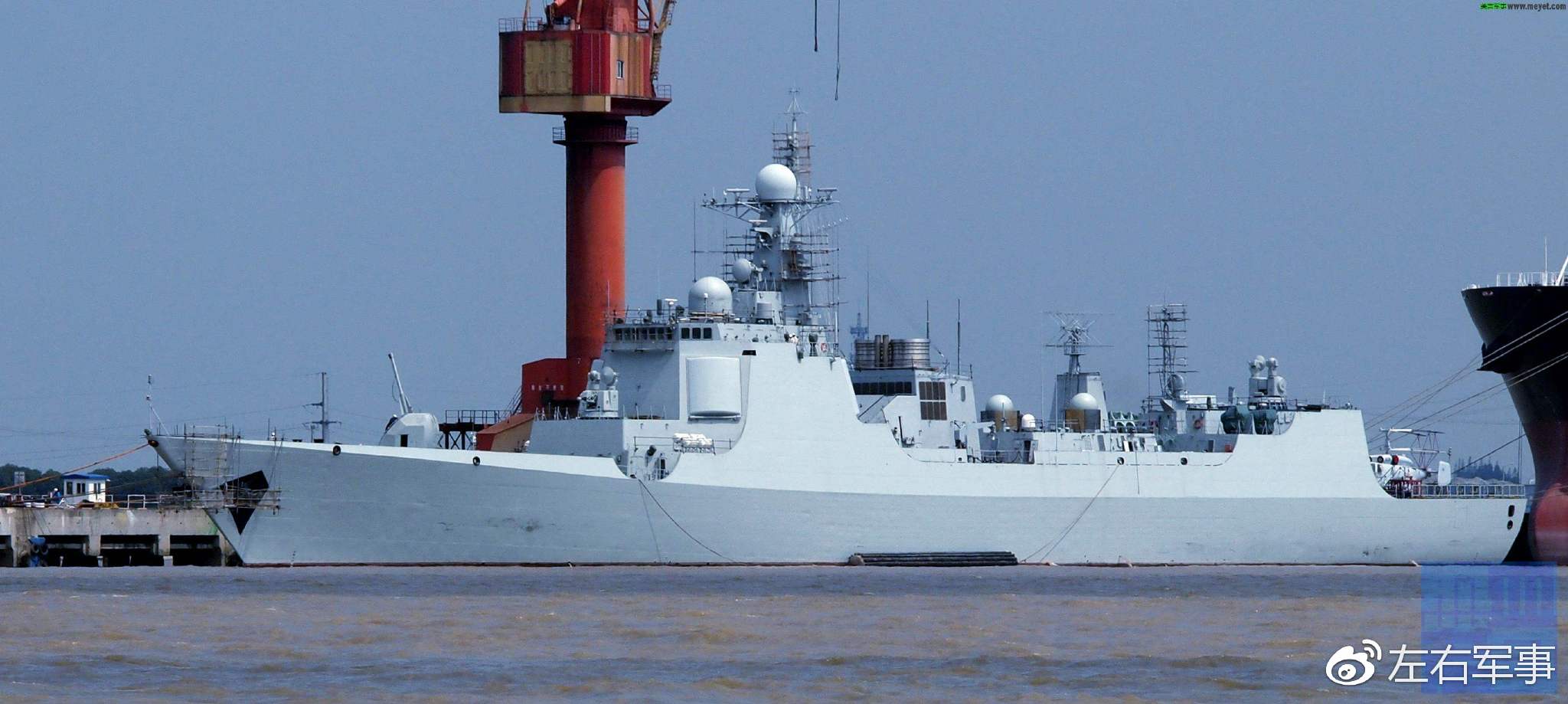 052c型驱逐舰 造价25亿(英语:type 052c destroyer,北约代号:luyang