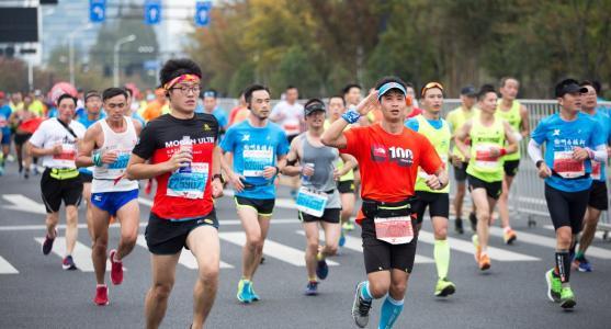 以梦为马！4月1日梦想小镇马拉松，和梦想一起奔跑。