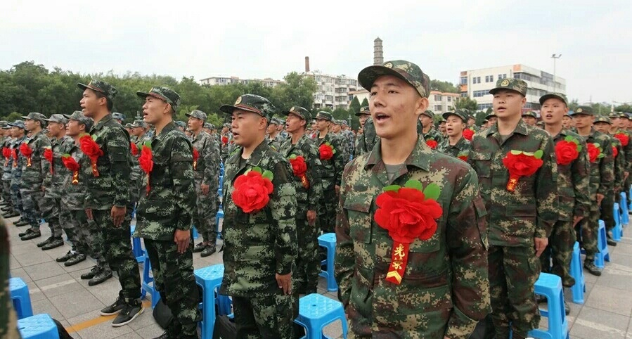 晋城市2018年首批新兵踏上军旅征程