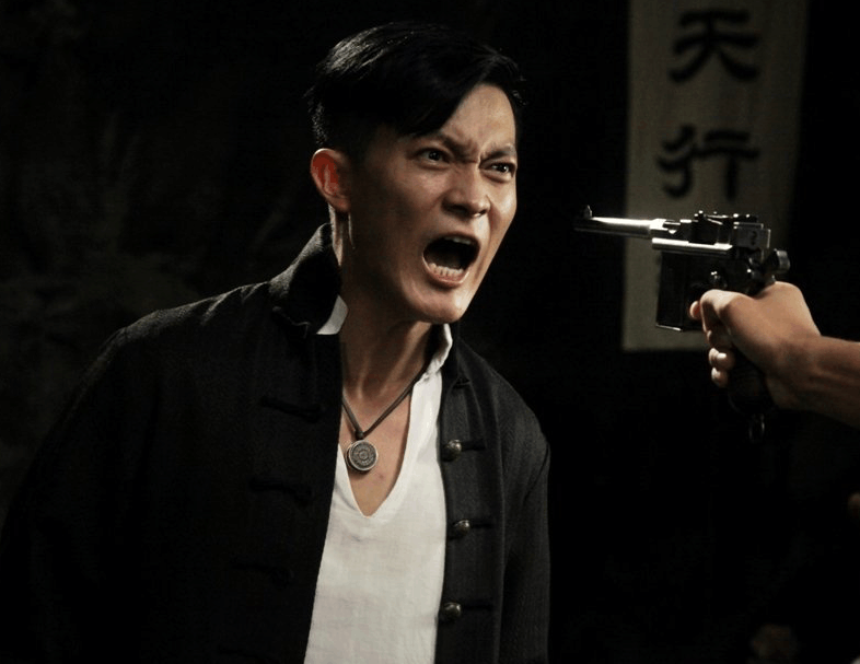 两人同演《铁梨花》,今一人成知名导演,他却因台词被骂|铁梨花|巨兴茂