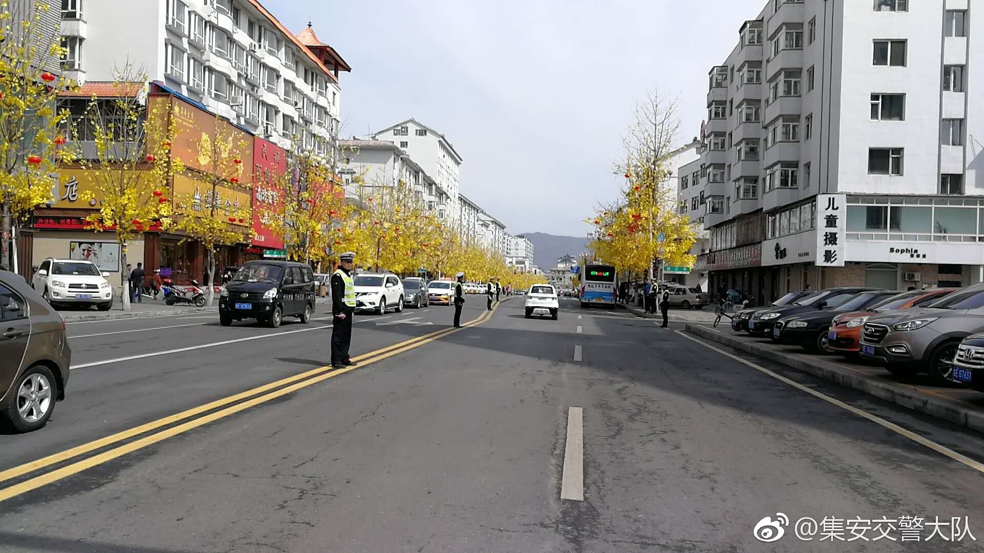 行人注意啦!集安市公安局交管大队大力整治交通不文明行为