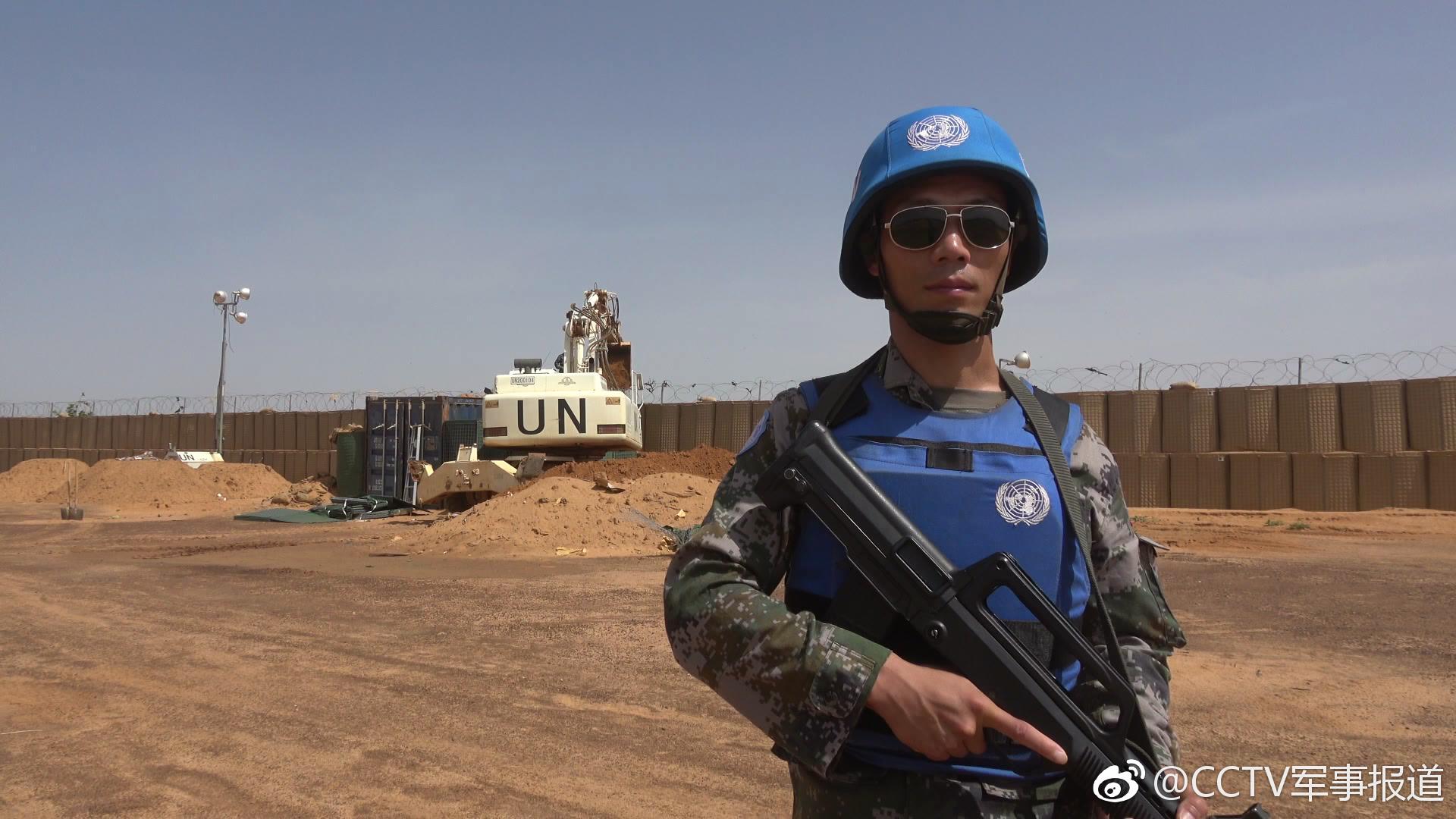 马里:中国维和工兵与友军展开联合防卫演练