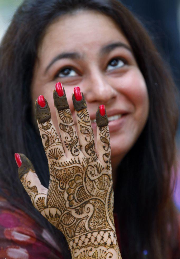 印度女人手部彩绘, 没有它婚礼不算完整, 还可躲避家务|彩绘|手部|印