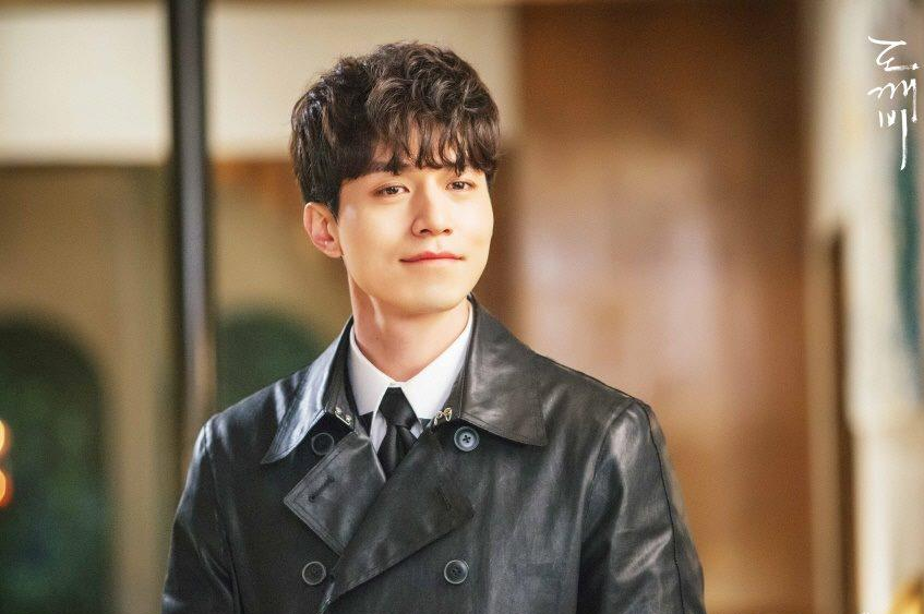 宋仲基泡面头日系装扮惊喜亮相