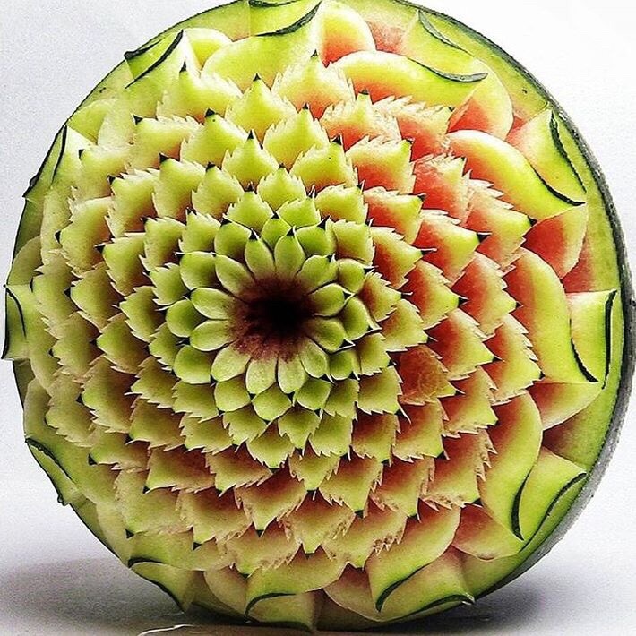 惊艳的水果雕塑 | 艺术家scuruchi fruttart_新浪看点