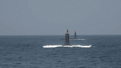 "支队政委费建平说,支队从组训方式,考核标准,设置背景等方面进行改革