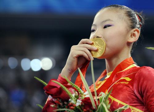 体操冠军何可欣近况,如今大学深造成研究生,2