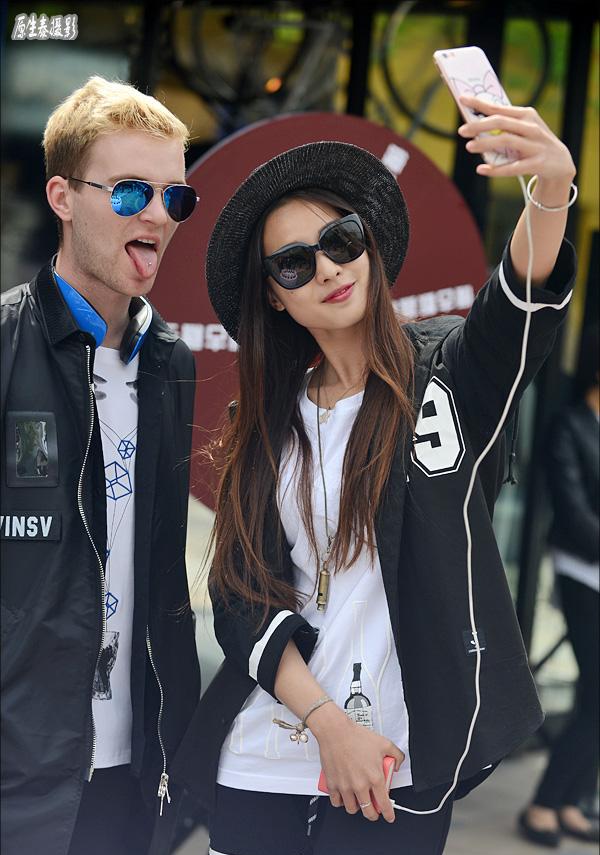 街拍 潮男潮女气场强大亮瞎眼 组图