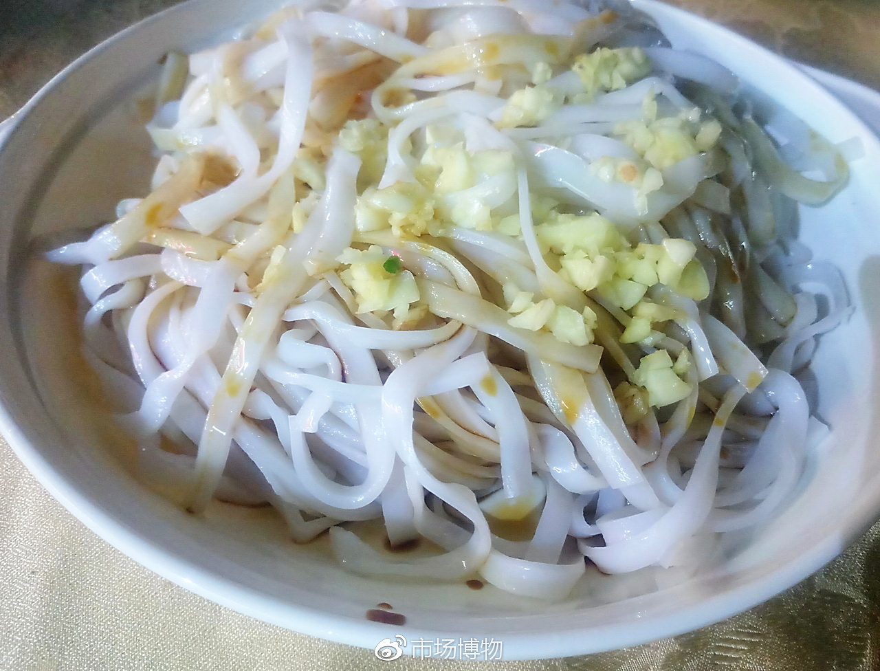 在深圳吃电白菜白切鸡鸭很好海鲜过得去其他一般